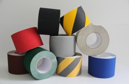 Anti slip tapes – peel and stick 3
