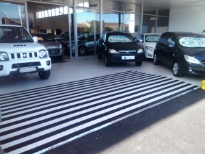 ANTI SLIP TAPES PEEL AND STICK 8