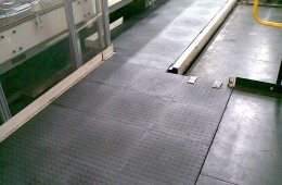 Industrial raised medallion mat 1